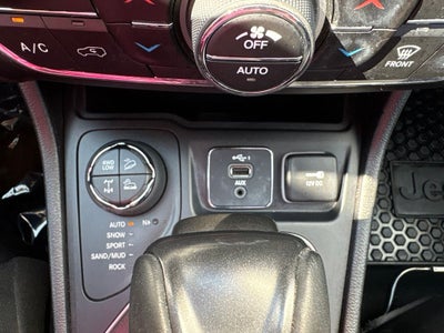 2021 Jeep Cherokee Trailhawk
