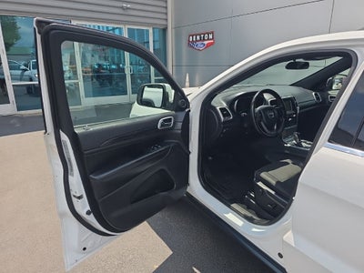 2019 Jeep Grand Cherokee Laredo E