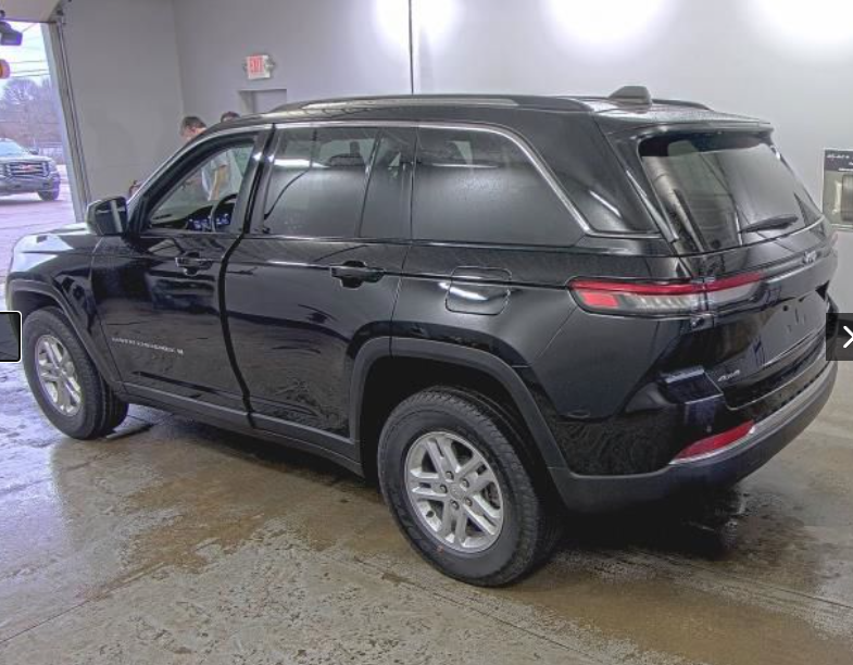 2023 Jeep Grand Cherokee Laredo