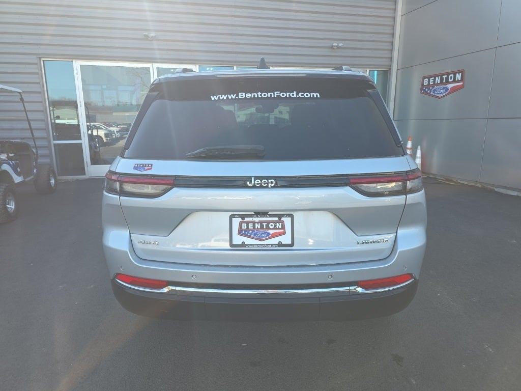 2023 Jeep Grand Cherokee Laredo