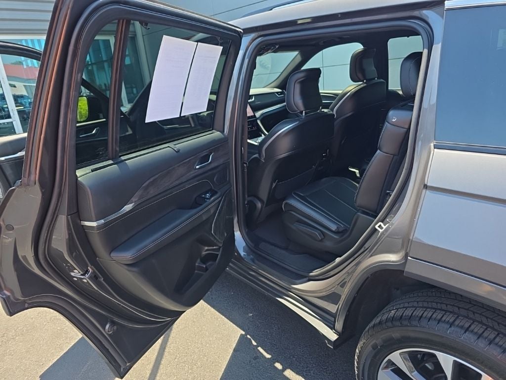 2023 Jeep Grand Cherokee L Overland