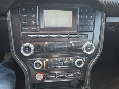 2015 Ford Mustang V6