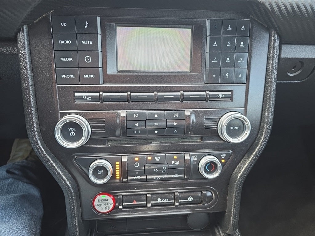 2015 Ford Mustang V6