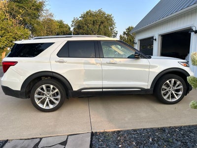 2022 Ford Explorer Platinum