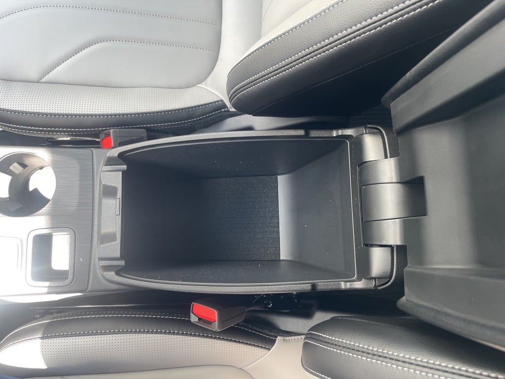 2025 Ford Escape Plug-In Hybrid Base