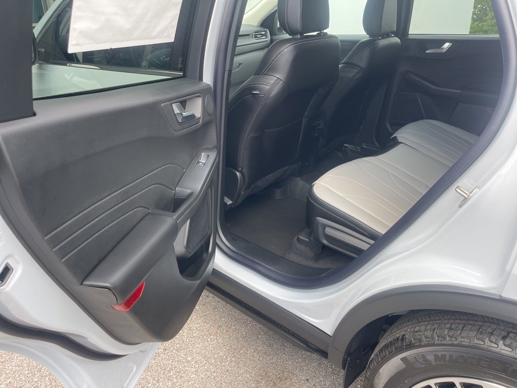 2025 Ford Escape Plug-In Hybrid Base