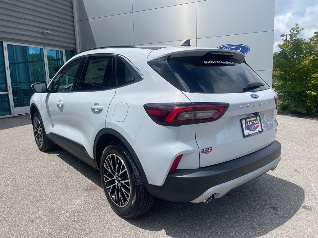 2025 Ford Escape Plug-In Hybrid Base