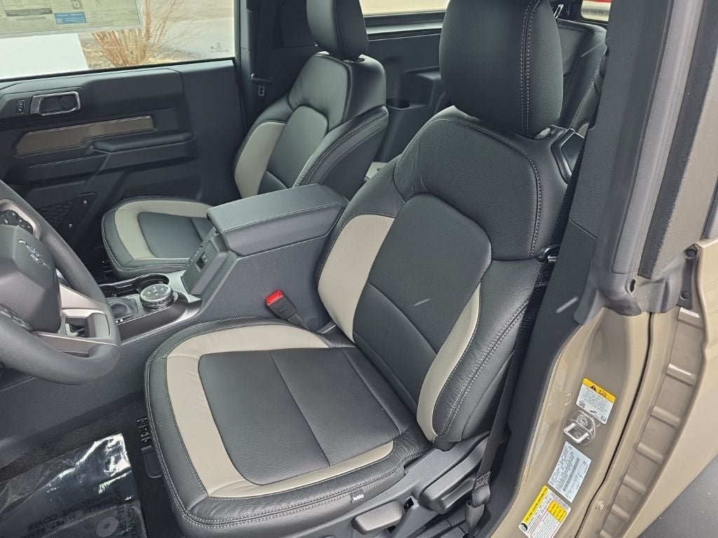 2025 Ford Bronco Base