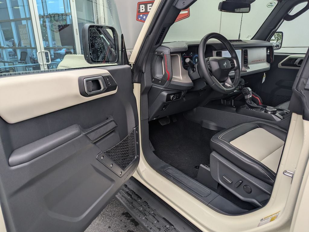 2026 Ford Bronco Outer Banks 60th Anniversary