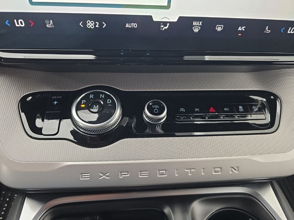 2027 Ford Expedition Max Active