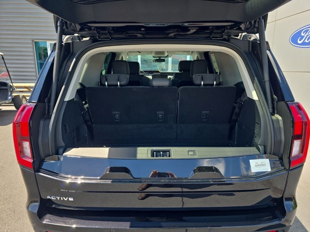2026 Ford Expedition Active