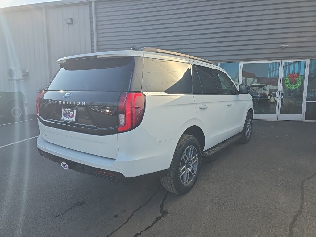 2026 Ford Expedition Active