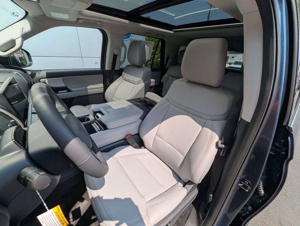 2027 Ford Expedition Active