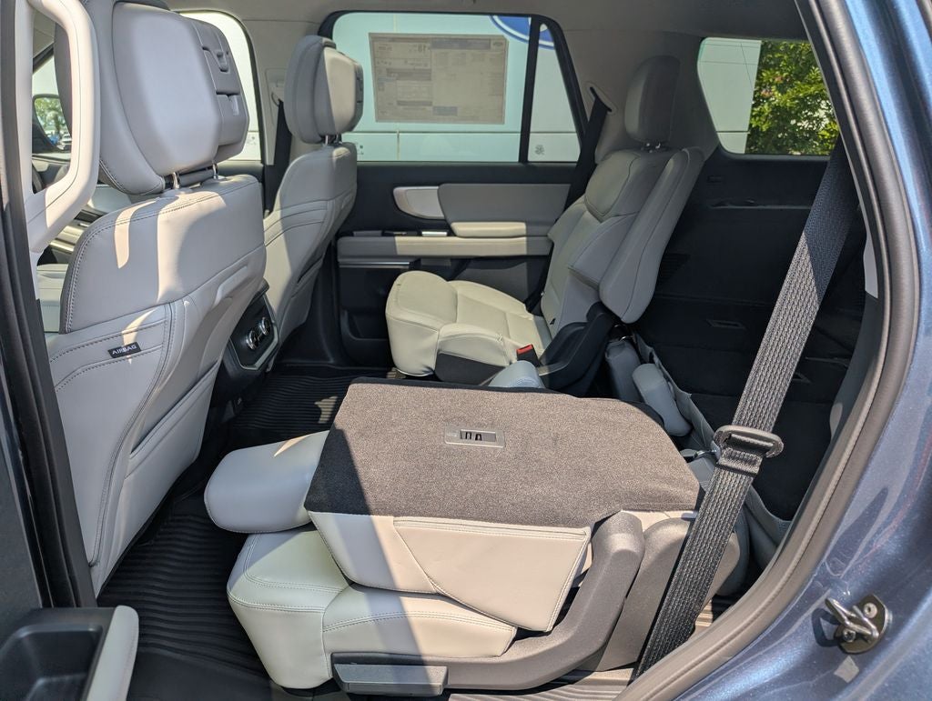 2027 Ford Expedition Active