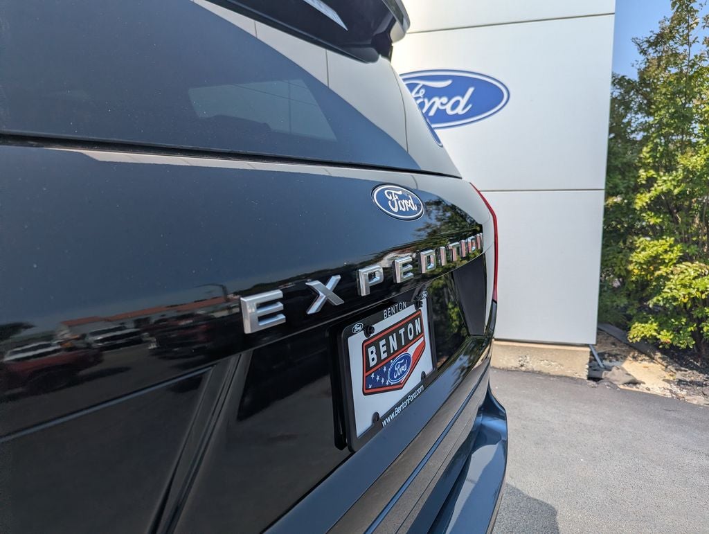 2027 Ford Expedition Active