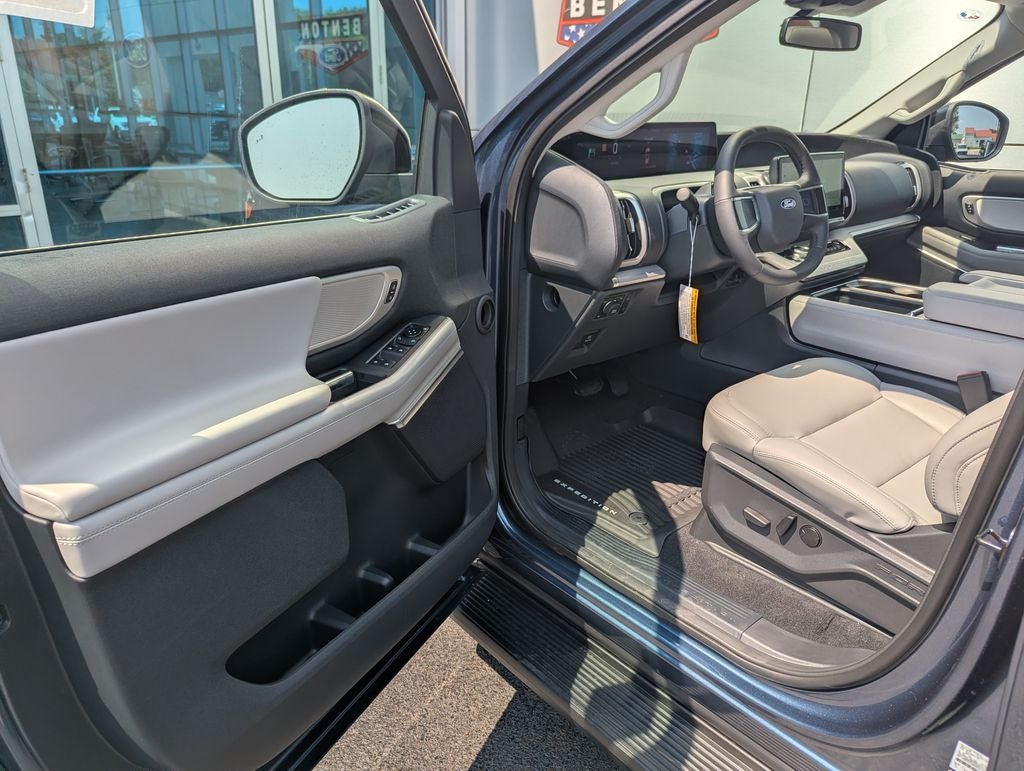 2027 Ford Expedition Active