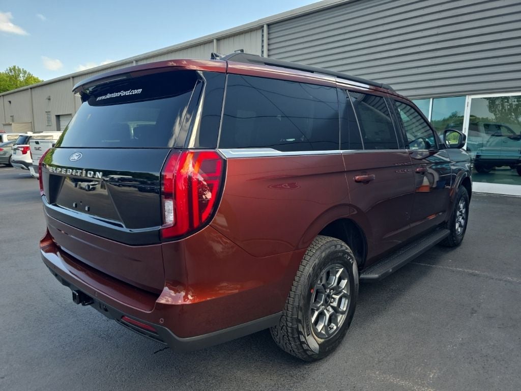 2027 Ford Expedition Active