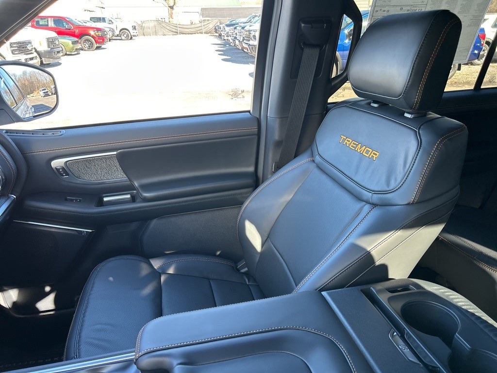 2025 Ford Expedition Tremor