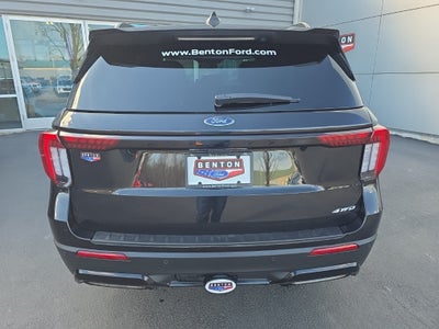 2025 Ford Explorer ST-Line