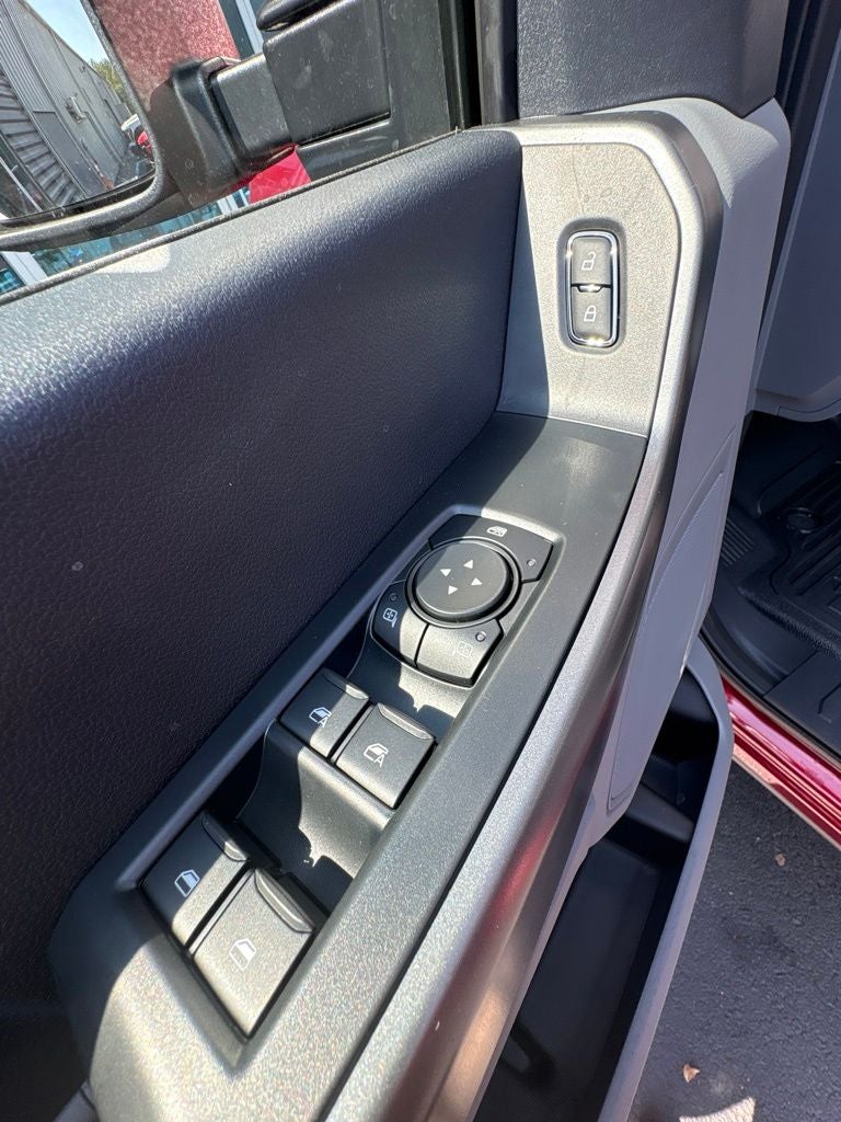2027 Ford F-250SD XLT