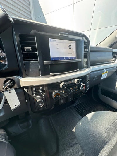 2027 Ford F-250SD XLT