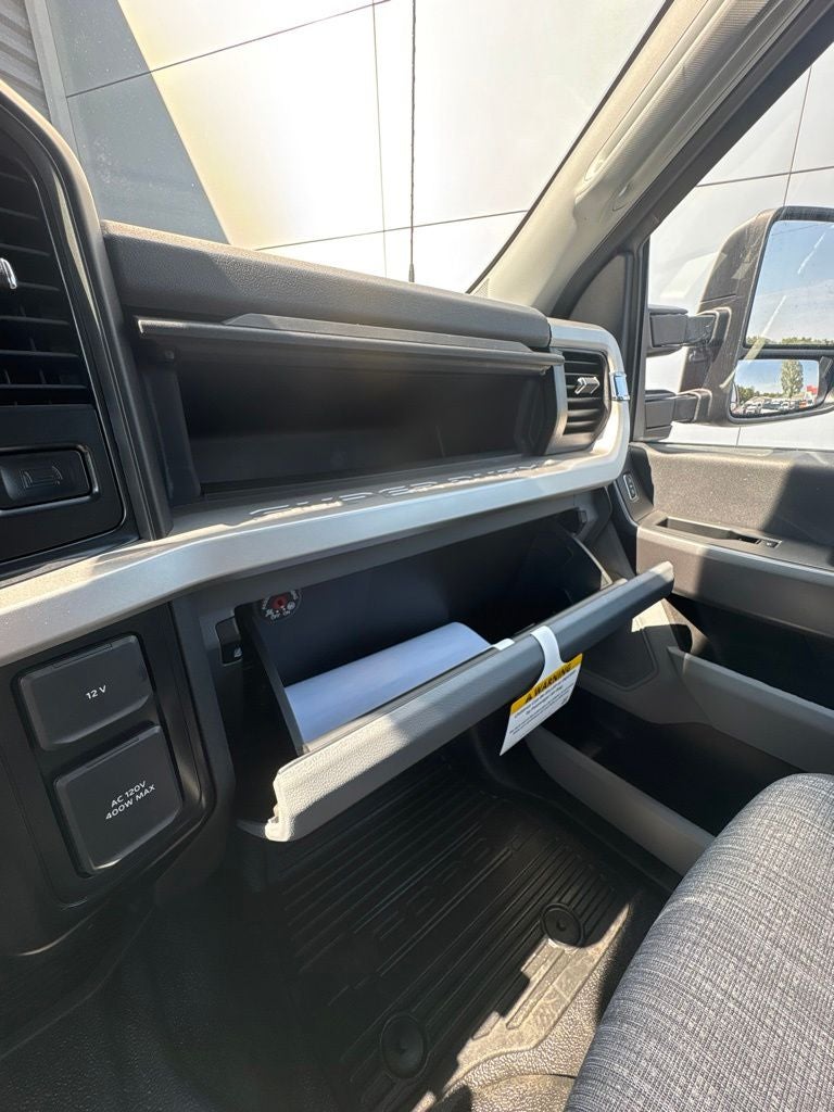 2027 Ford F-250SD XLT
