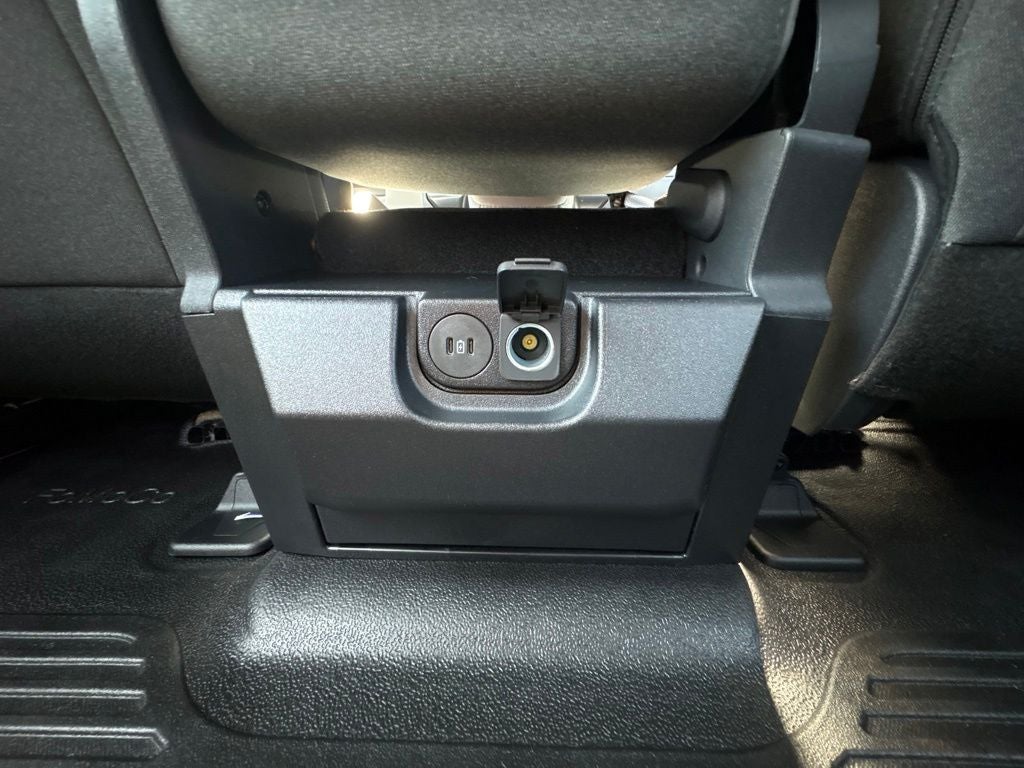 2027 Ford F-250SD XLT
