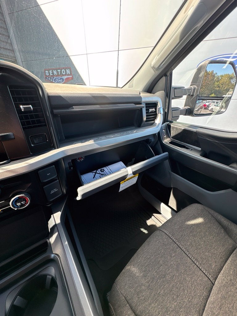 2027 Ford F-250SD XLT