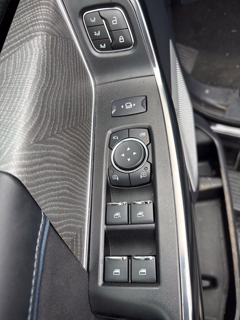 2025 Ford F-250SD Platinum