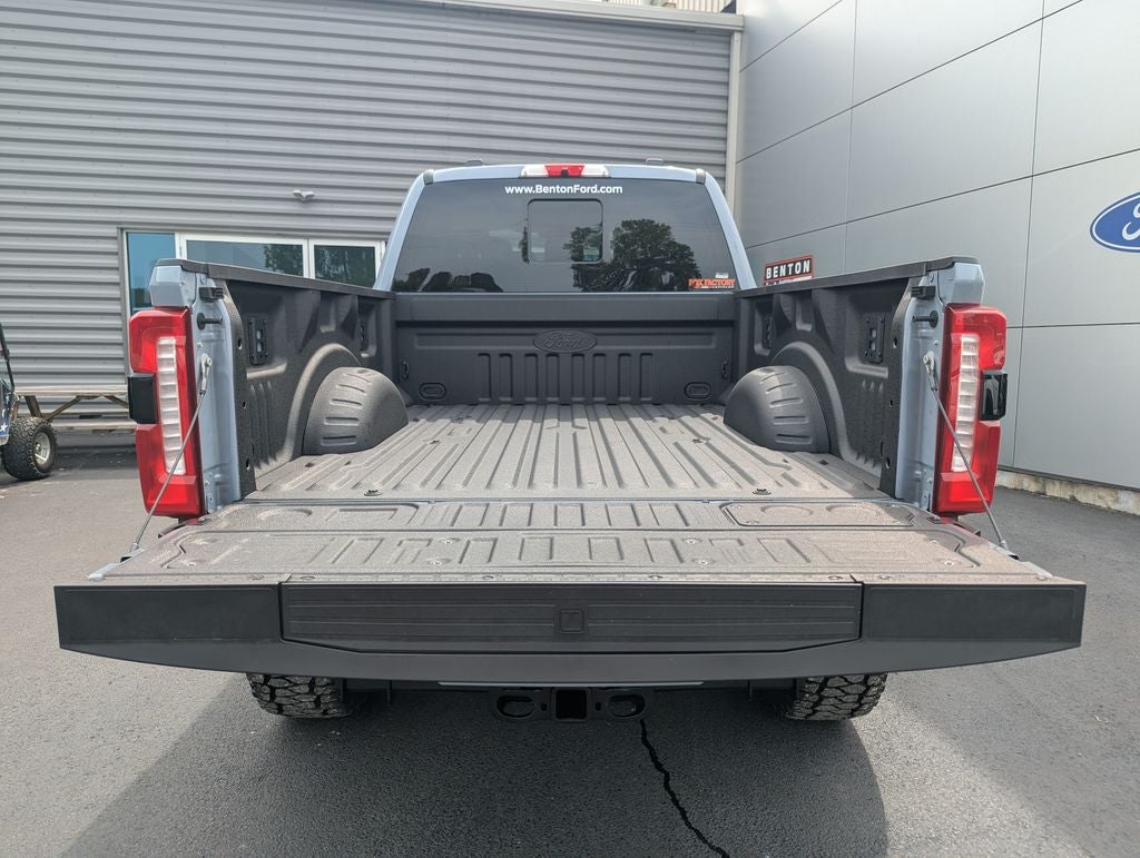 2026 Ford F-250SD Lariat Black OPS