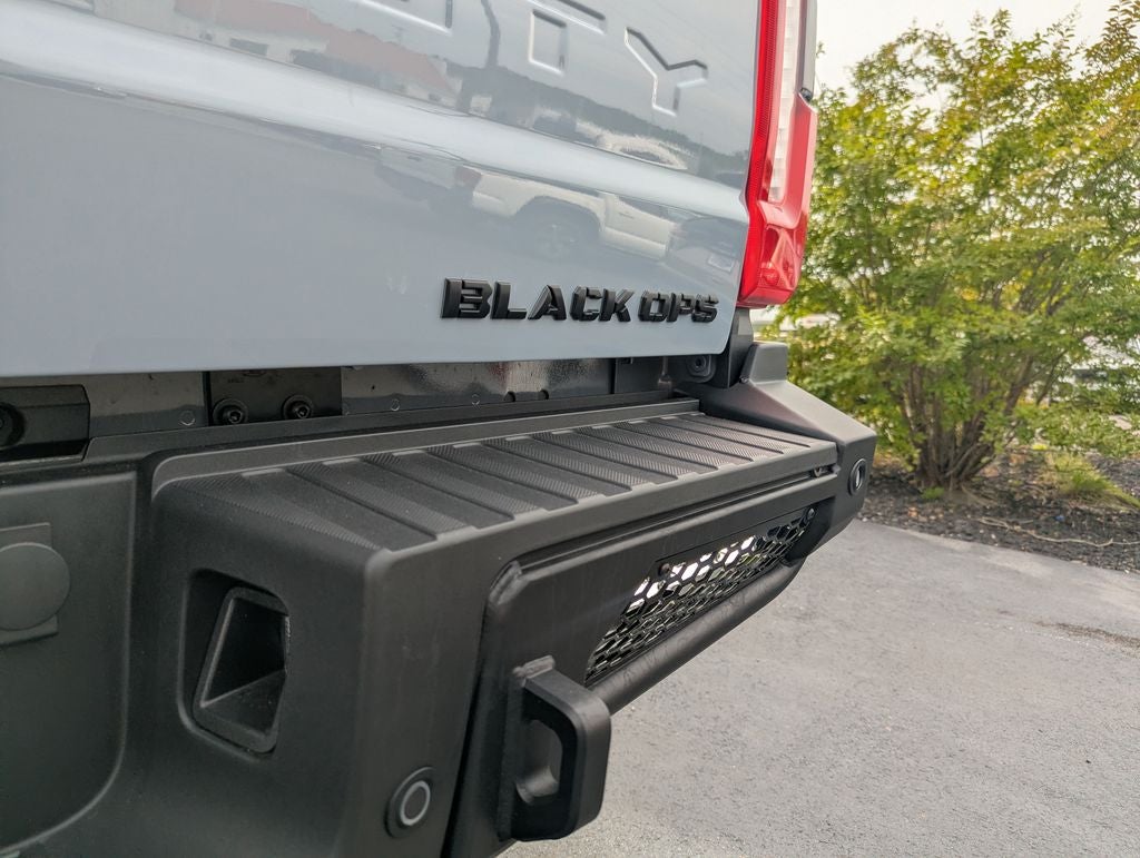 2026 Ford F-250SD Lariat Black OPS