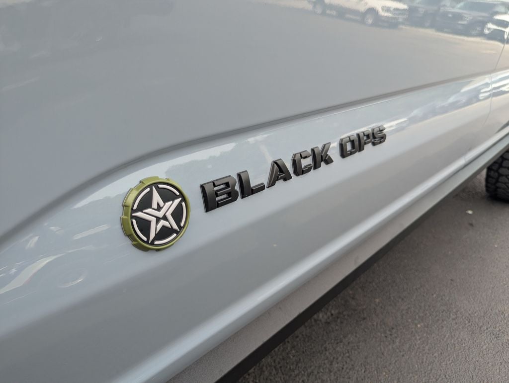 2026 Ford F-250SD Lariat Black OPS