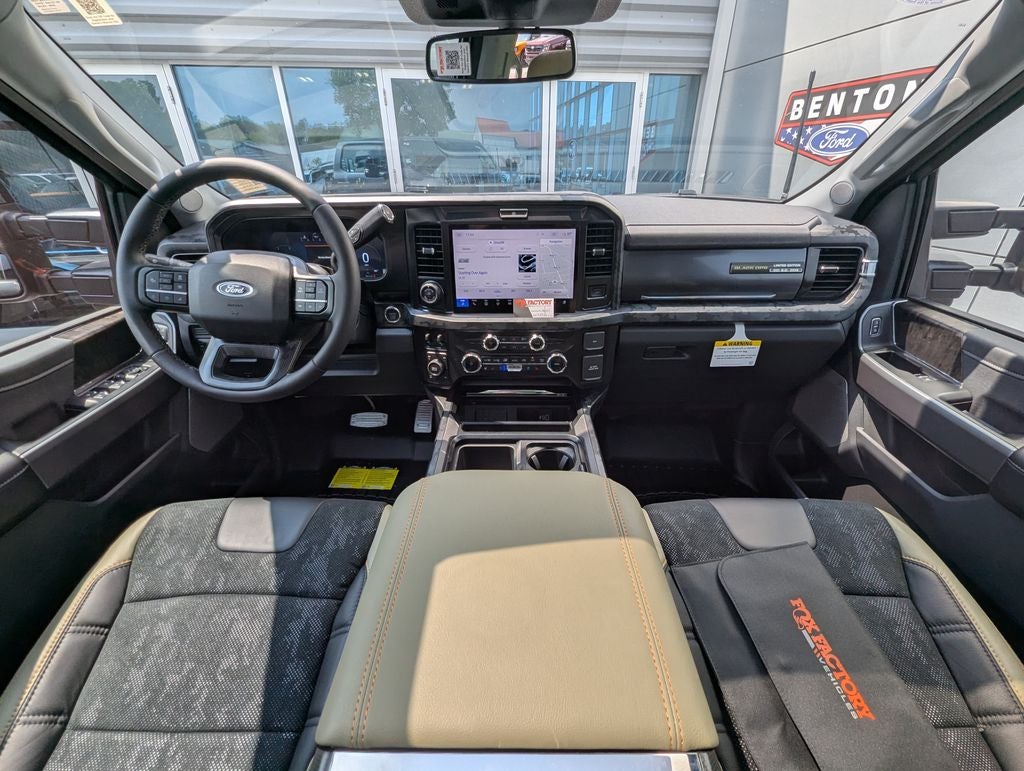 2026 Ford F-250SD Lariat Black OPS