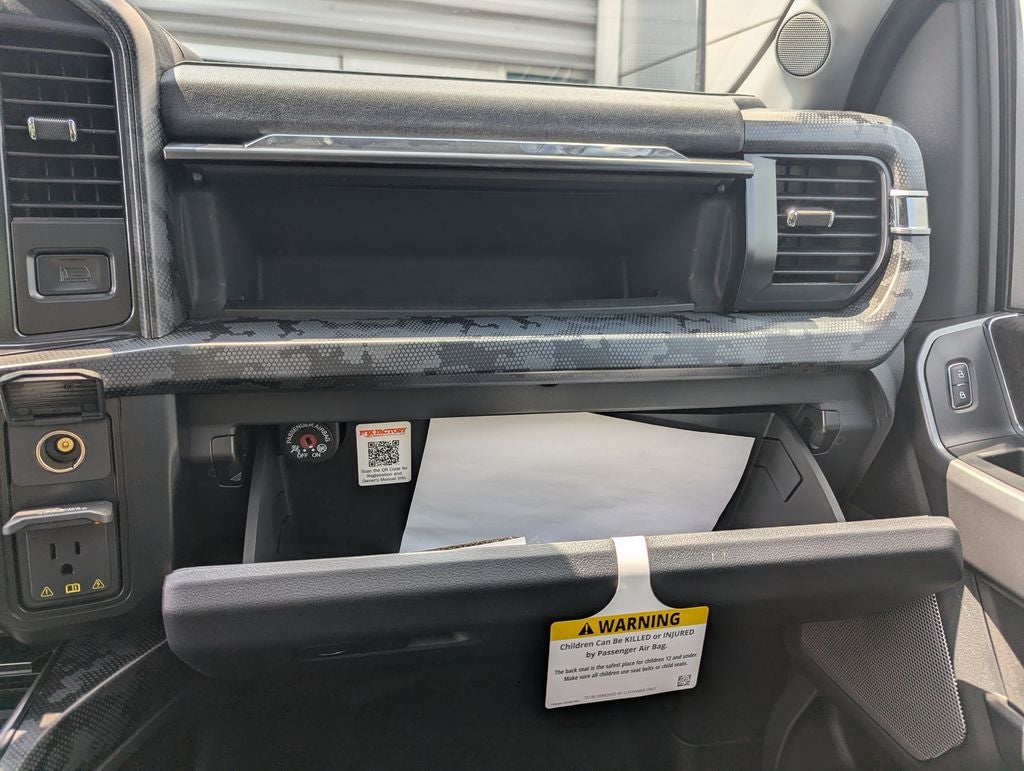 2026 Ford F-250SD Lariat Black OPS