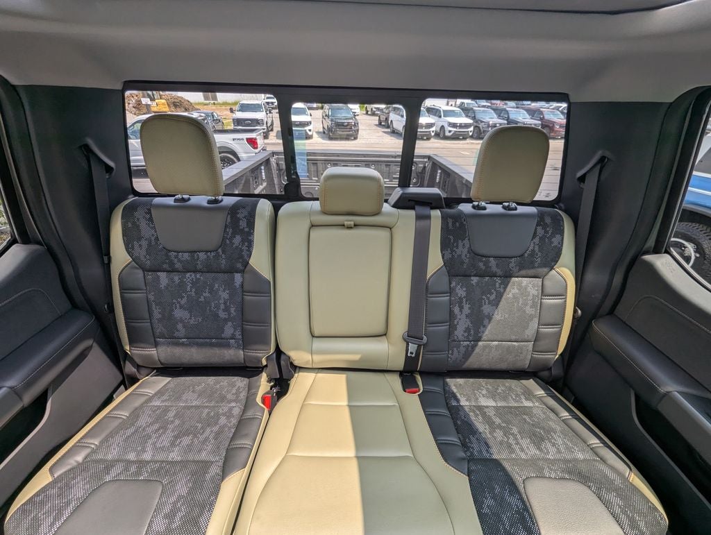 2026 Ford F-250SD Lariat Black OPS