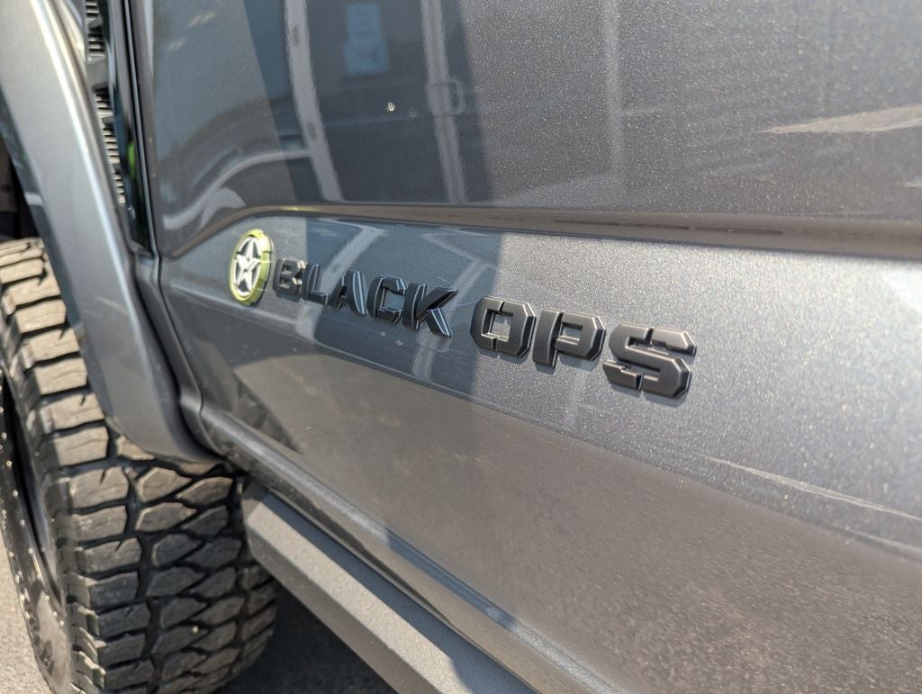 2026 Ford F-250SD Lariat Black OPS