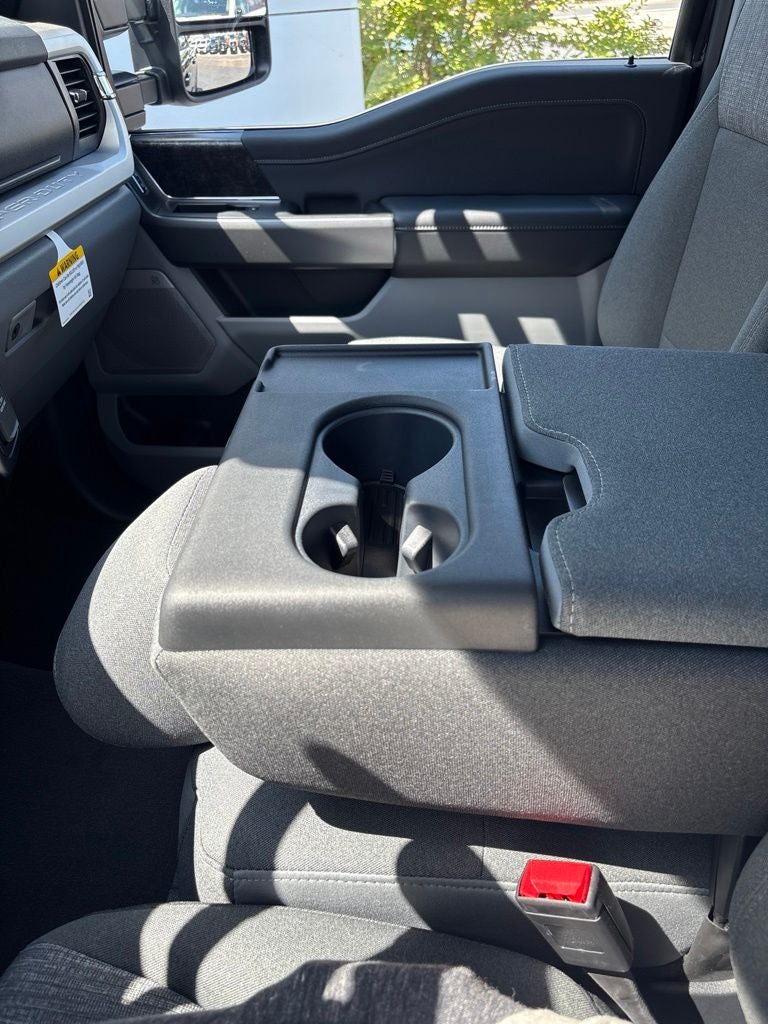 2027 Ford F-250SD XLT
