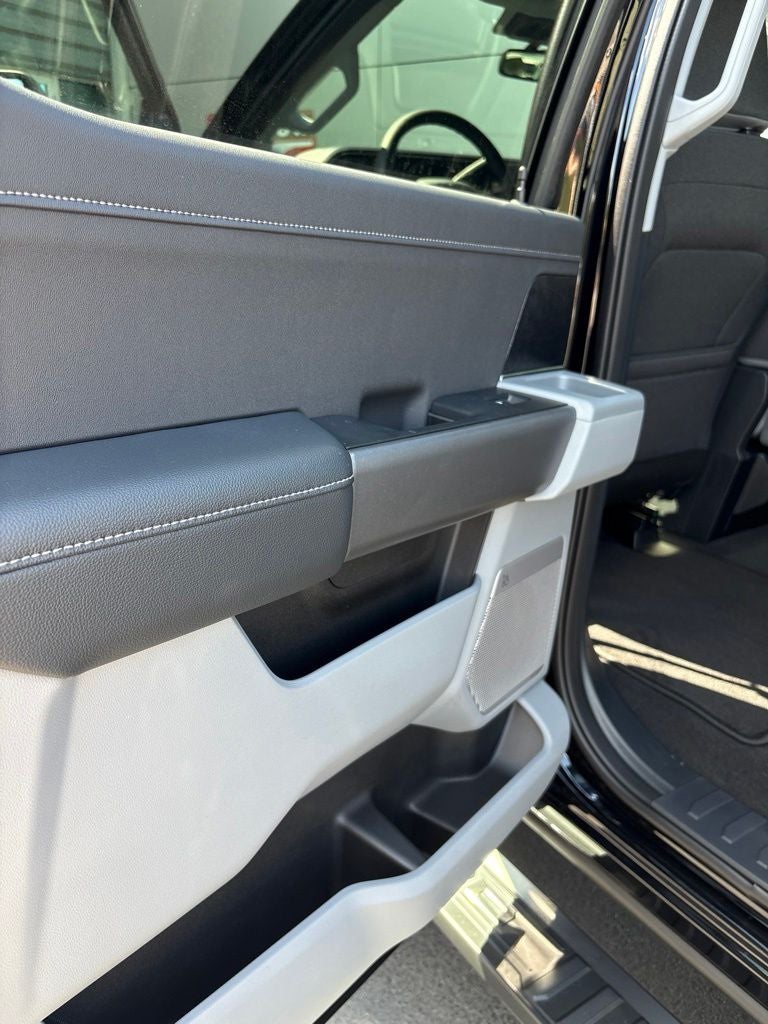 2027 Ford F-250SD XLT