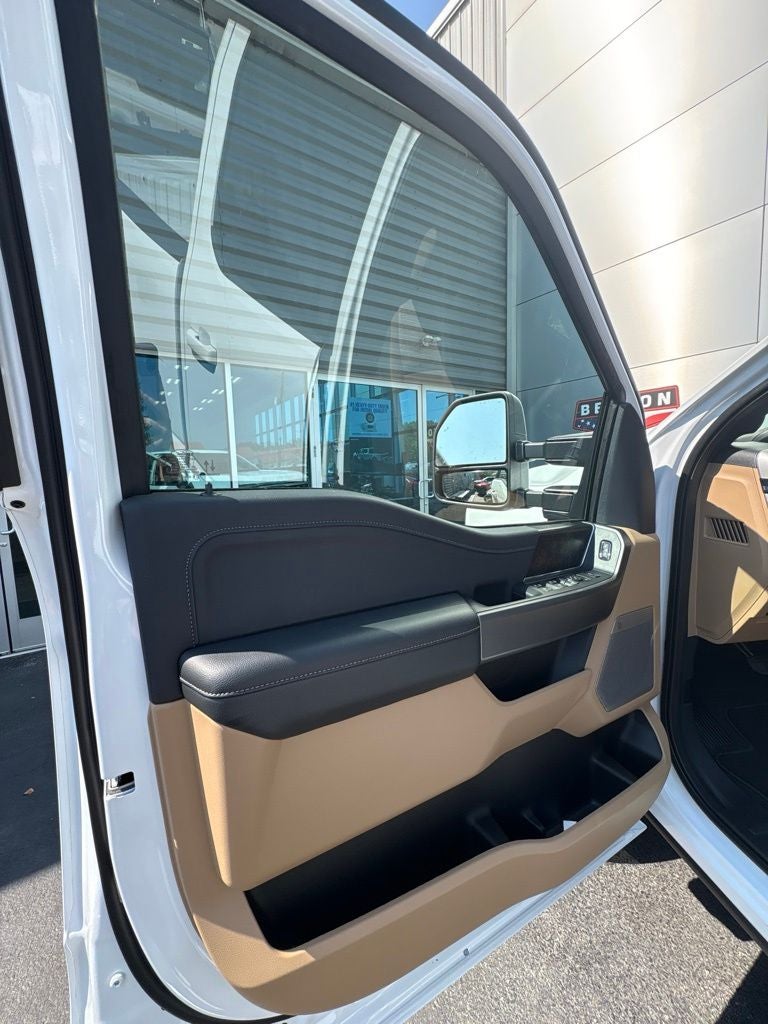2027 Ford F-250SD XLT