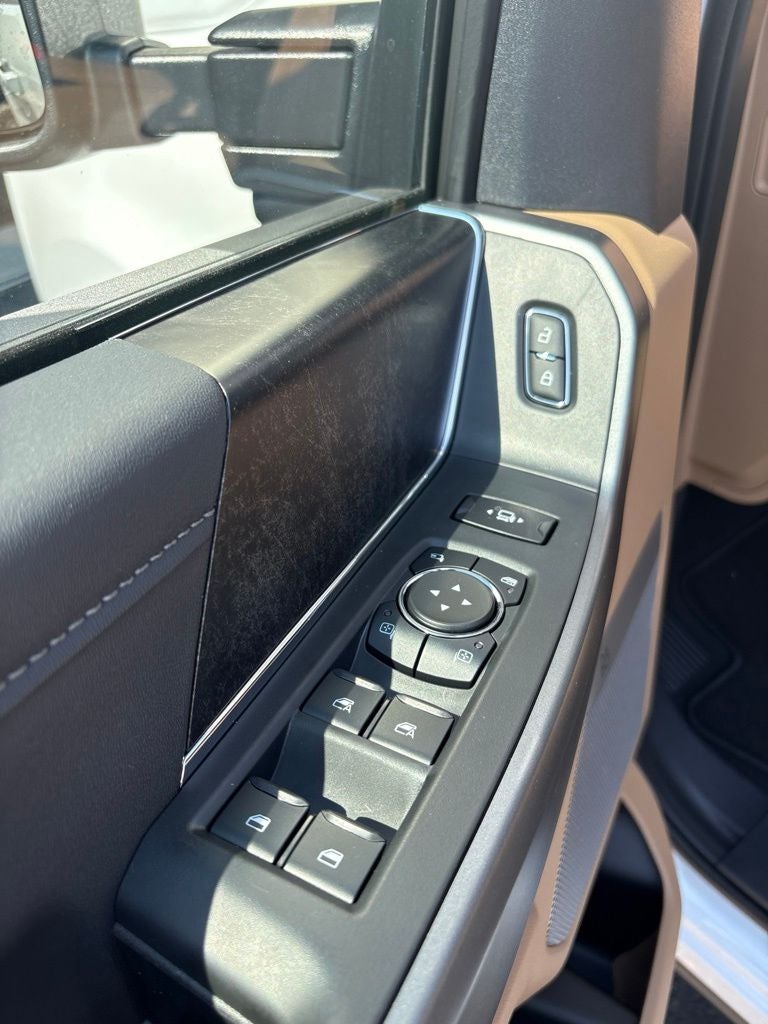 2027 Ford F-250SD XLT