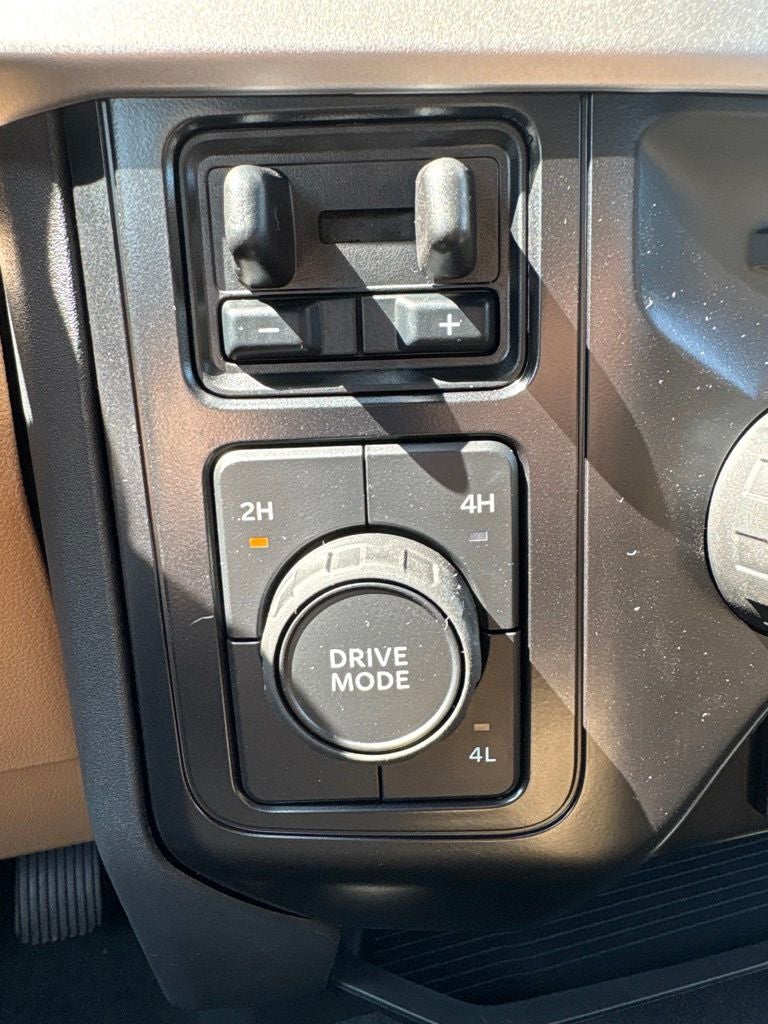 2027 Ford F-250SD XLT