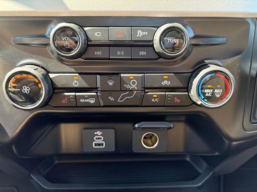 2027 Ford F-250SD XLT