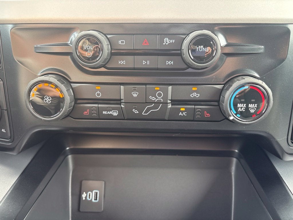 2027 Ford F-250SD XLT