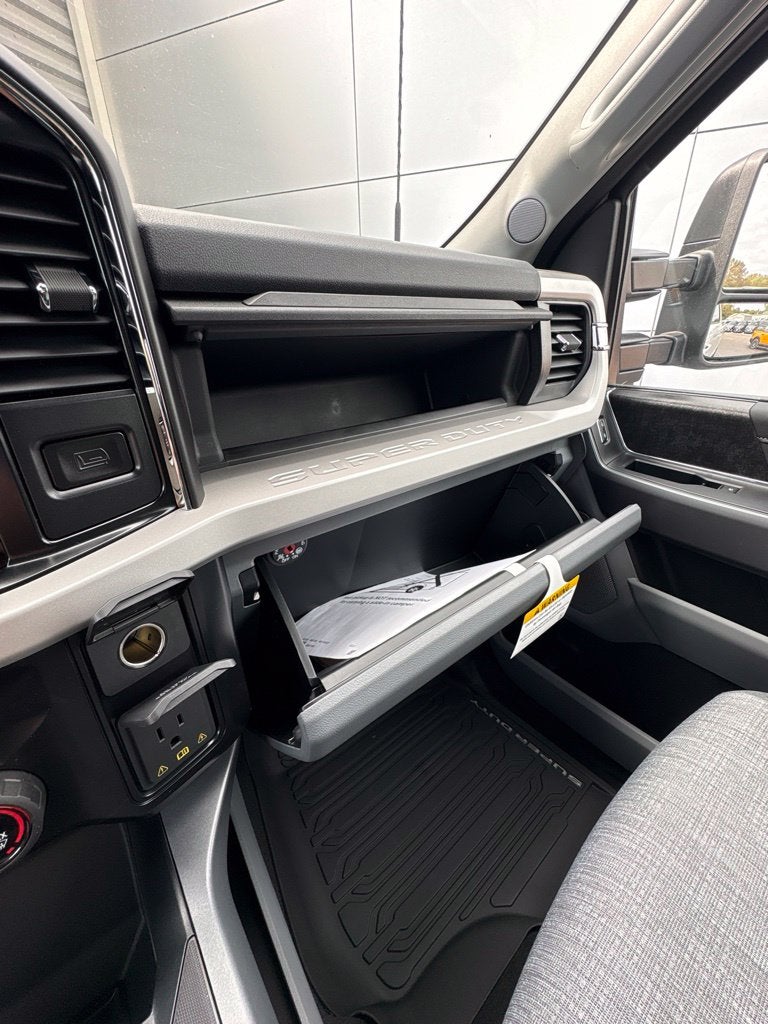 2027 Ford F-250SD XLT