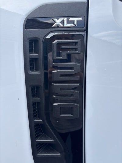 2027 Ford F-250SD XLT