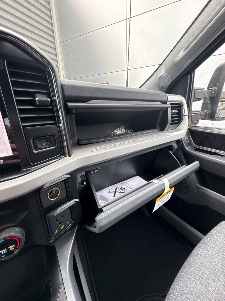 2027 Ford F-250SD XLT