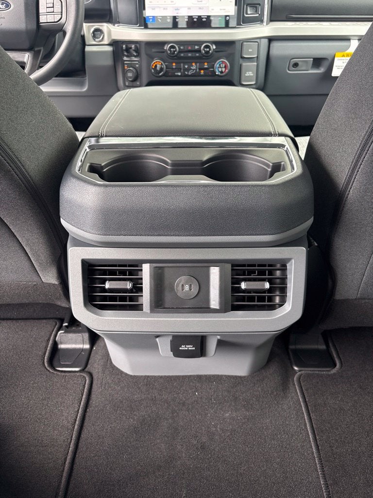 2027 Ford F-250SD XLT