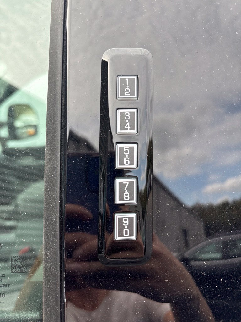 2027 Ford F-250SD XLT
