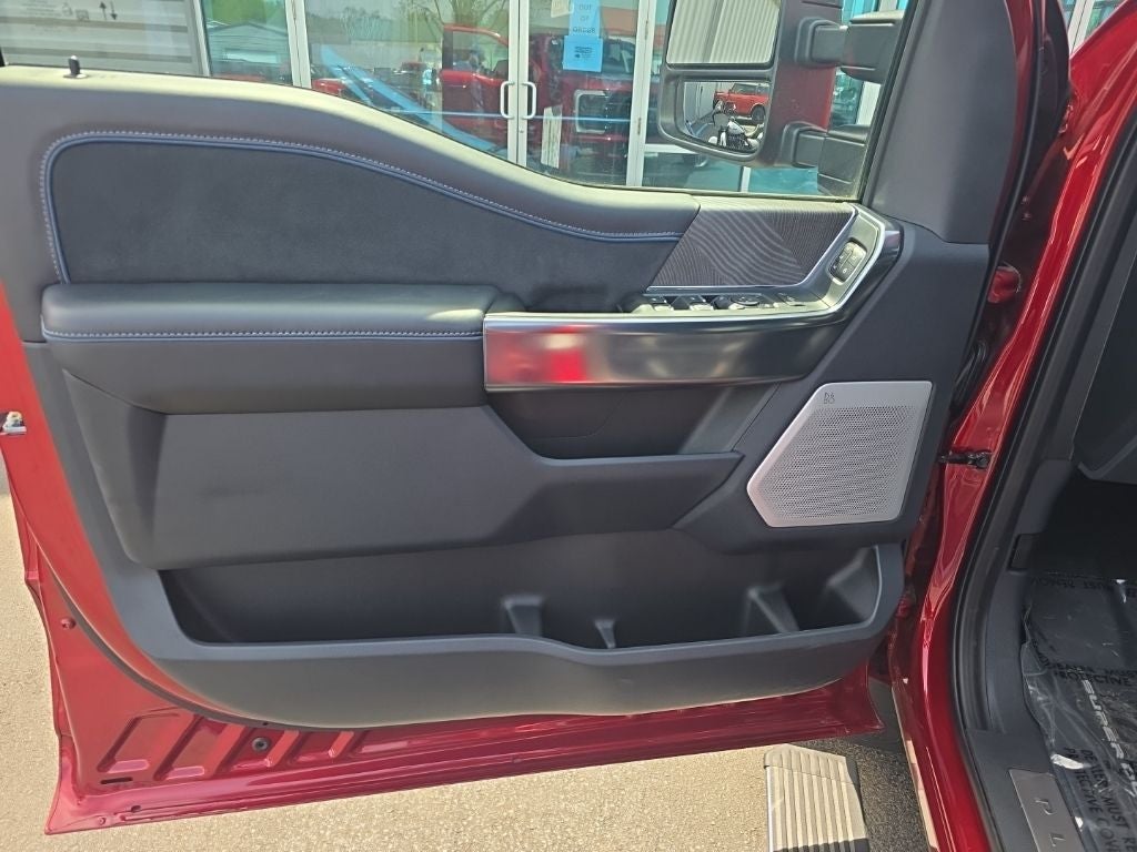 2025 Ford F-250SD Platinum