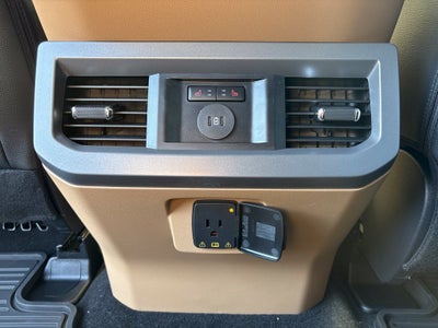 2027 Ford F-350SD Lariat